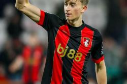 体育彩票-布莱顿夏季转会窗(布莱顿主场球衣)